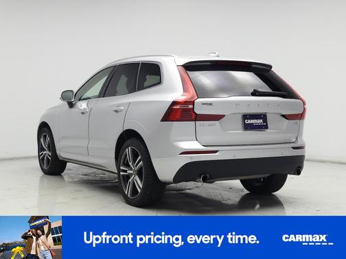 Silver 2021 Volvo XC60 T5 Momentum