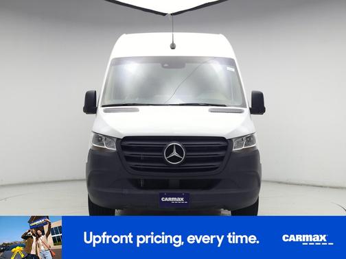 White 2024 Mercedes-Benz Sprinter 2500