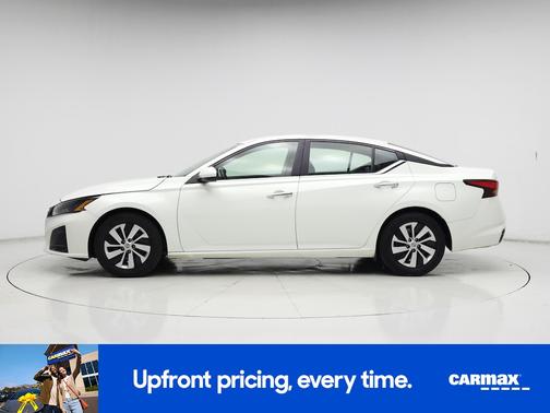 2023 Nissan Altima SV