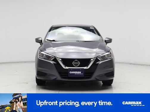 2022 Nissan Versa SV