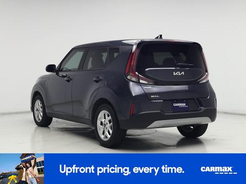 Gray 2025 Kia Soul LX