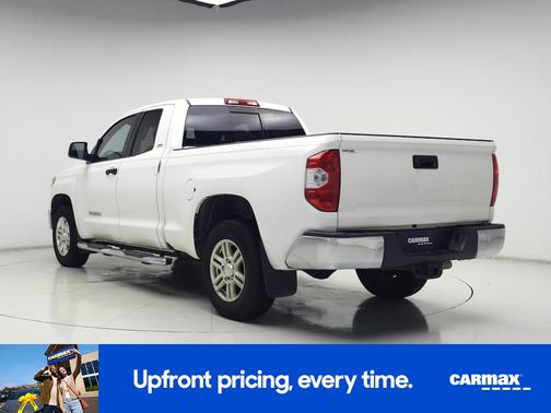 White 2019 Toyota Tundra SR5