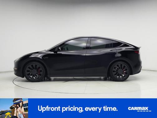 Black 2023 Tesla Model Y Performance