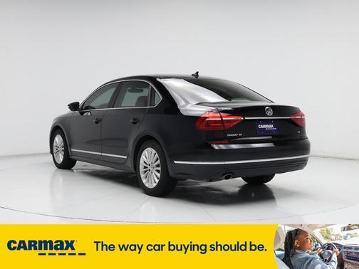 2016 Volkswagen Passat SE