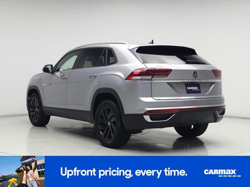 Silver 2023 Volkswagen Atlas Cross Sport SE w/Tech
