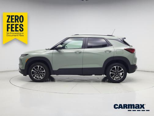 Gray 2025 Chevrolet Trailblazer LT