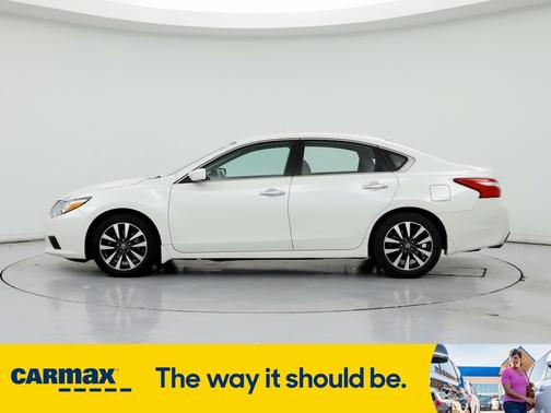 2017 Nissan Altima SV