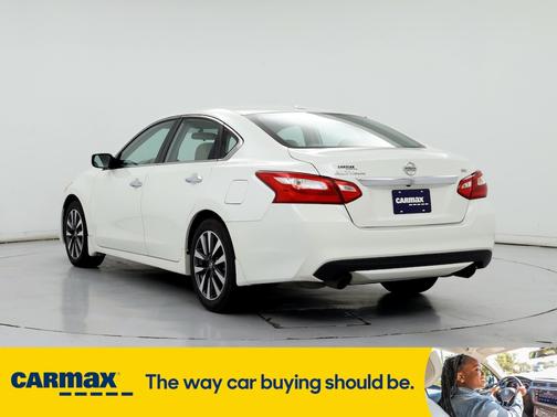 2017 Nissan Altima SV