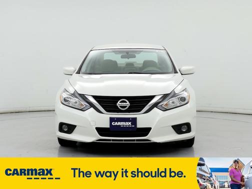 2017 Nissan Altima SV