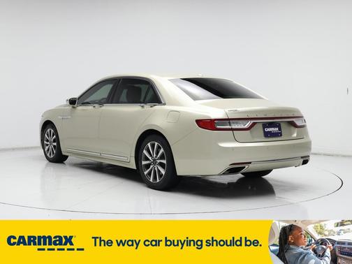 2017 Lincoln Continental Premiere