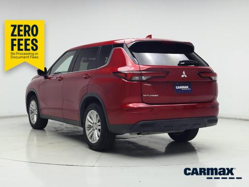 Red 2024 Mitsubishi Outlander ES