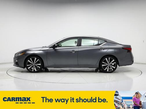 2022 Nissan Altima SR