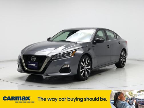 2022 Nissan Altima SR