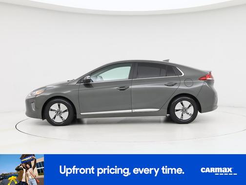 2022 Hyundai IONIQ Hybrid SE