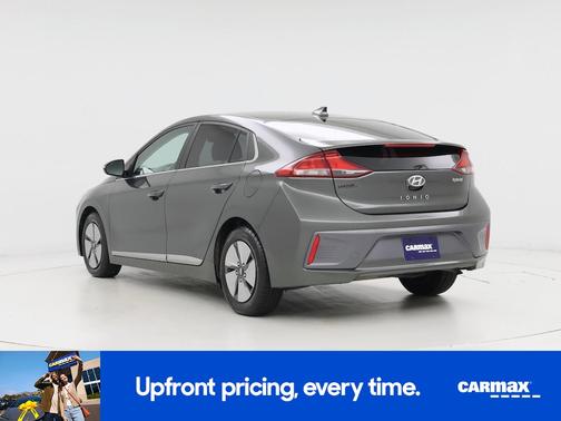 2022 Hyundai IONIQ Hybrid SE