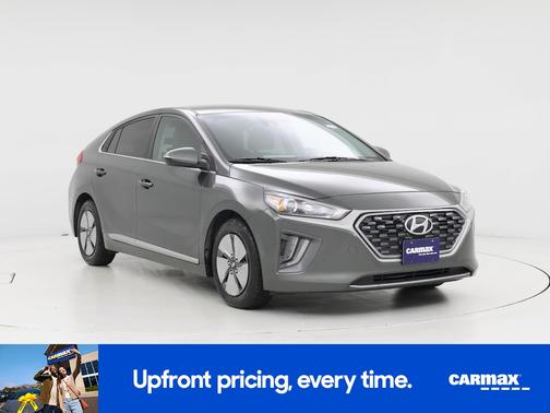 2022 Hyundai IONIQ Hybrid SE