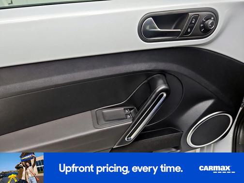 2017 Volkswagen Beetle SE