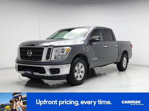 2017 Nissan Titan SV