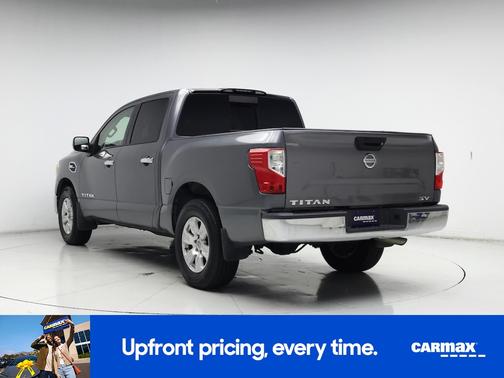 2017 Nissan Titan SV