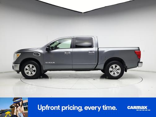 2017 Nissan Titan SV
