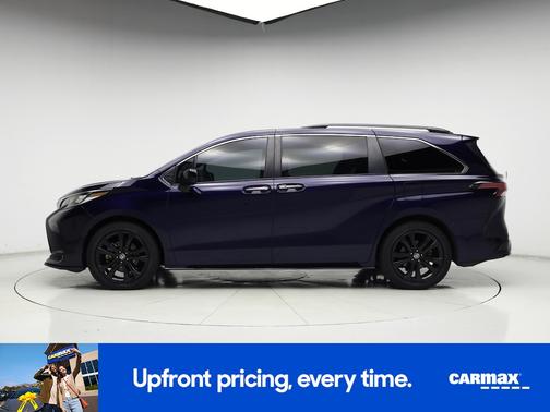 2022 Toyota Sienna XSE