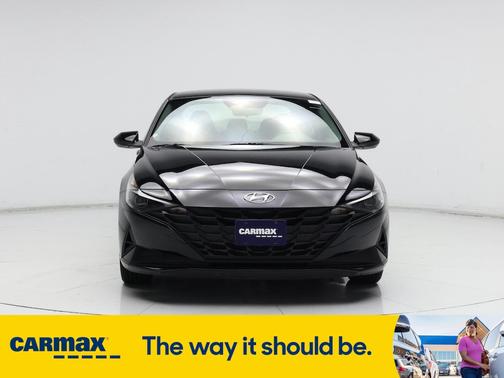 2023 Hyundai ELANTRA SE