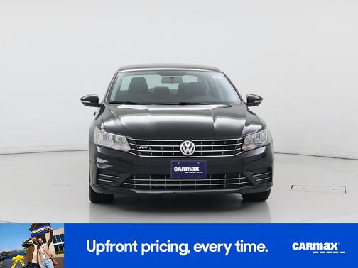 2018 Volkswagen Passat R-Line