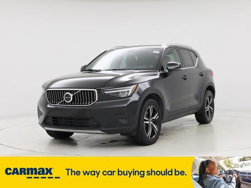 2025 Volvo XC40 B5 Core Bright Theme