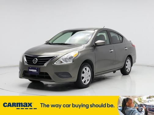 2015 Nissan Versa SV