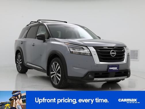 2022 Nissan Pathfinder Platinum
