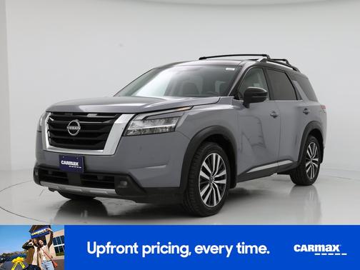 2022 Nissan Pathfinder Platinum
