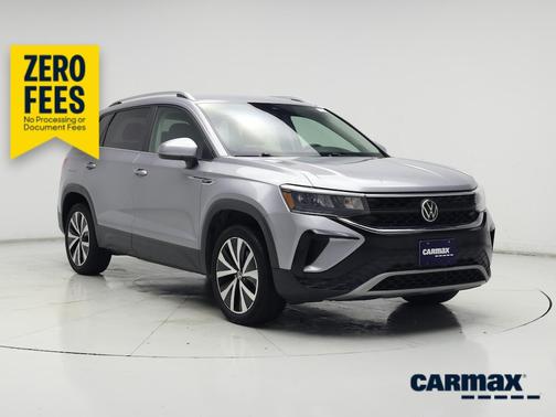 Silver 2022 Volkswagen Taos SE