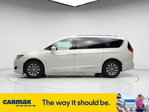 2019 Chrysler Pacifica L