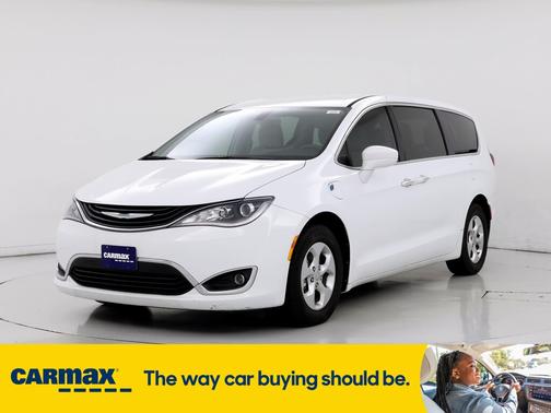 2018 Chrysler Pacifica Hybrid Touring Plus