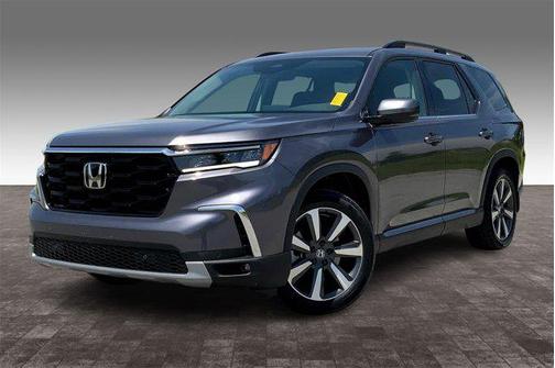 2025 Honda Pilot Touring 8-Passenger