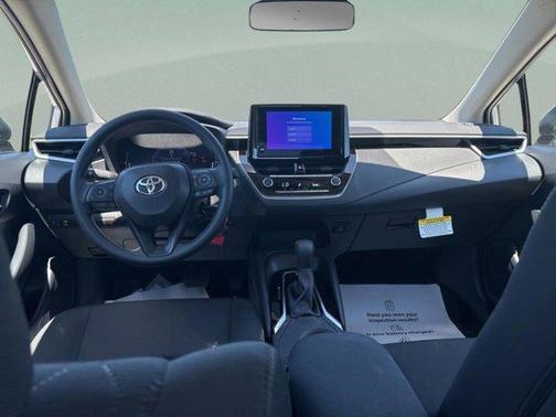 01f7/Classic Si 2026 Toyota Corolla LE