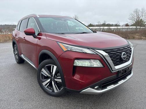 2022 Nissan Rogue SL