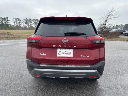 2022 Nissan Rogue SL