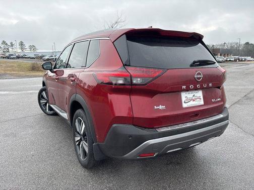 2022 Nissan Rogue SL