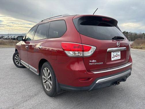 2015 Nissan Pathfinder SL