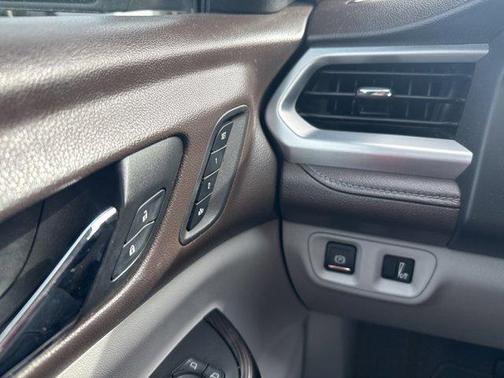 2017 GMC Acadia SLT-2