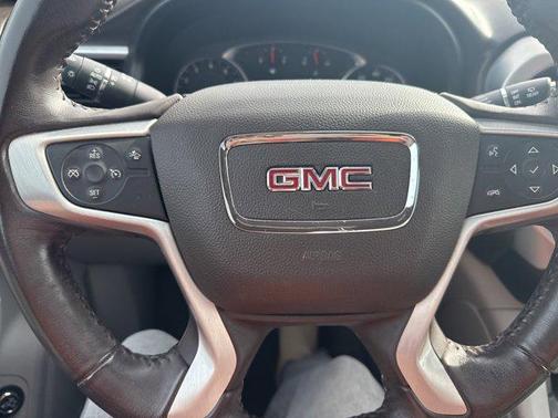 2017 GMC Acadia SLT-2