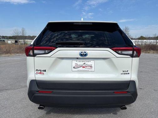 2022 Toyota RAV4 Hybrid XLE Premium