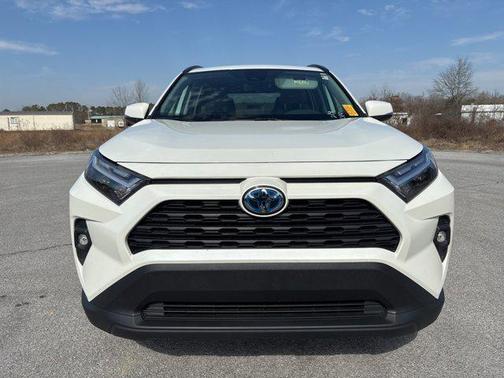2022 Toyota RAV4 Hybrid XLE Premium