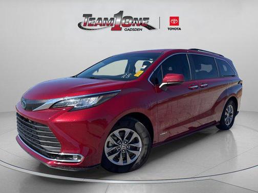 2021 Toyota Sienna XLE 7 Passenger