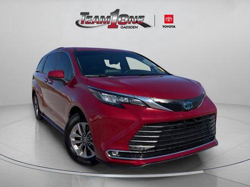 2021 Toyota Sienna XLE 7 Passenger