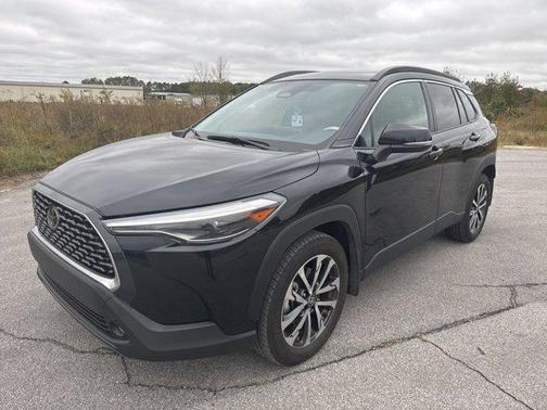 2024 Toyota Corolla Cross XLE