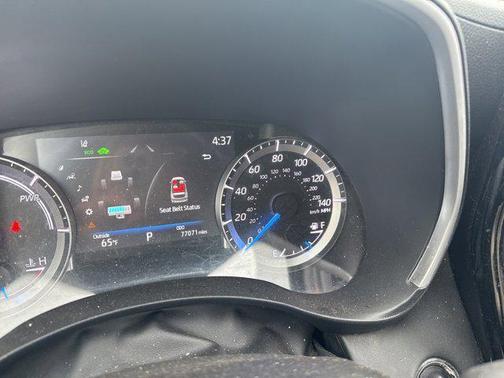 2023 Toyota Highlander Hybrid XLE