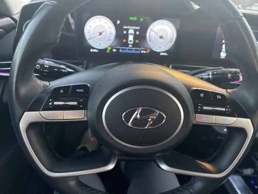 2023 Hyundai ELANTRA HEV Limited