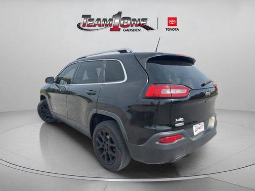 Diamond Black Crystal Pearlcoat 2017 Jeep Cherokee Latitude